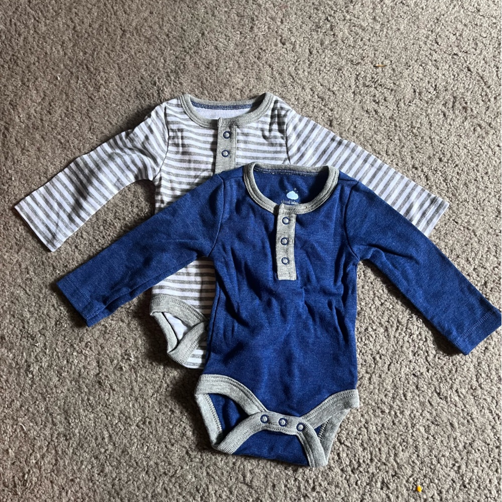 Cloud Island Newborn Boys Onesies Bundle (2)